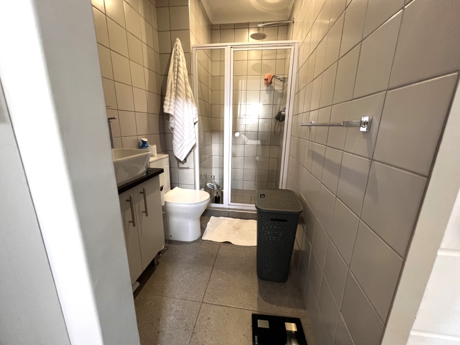 To Let 2 Bedroom Property for Rent in Royal Ascot Western Cape